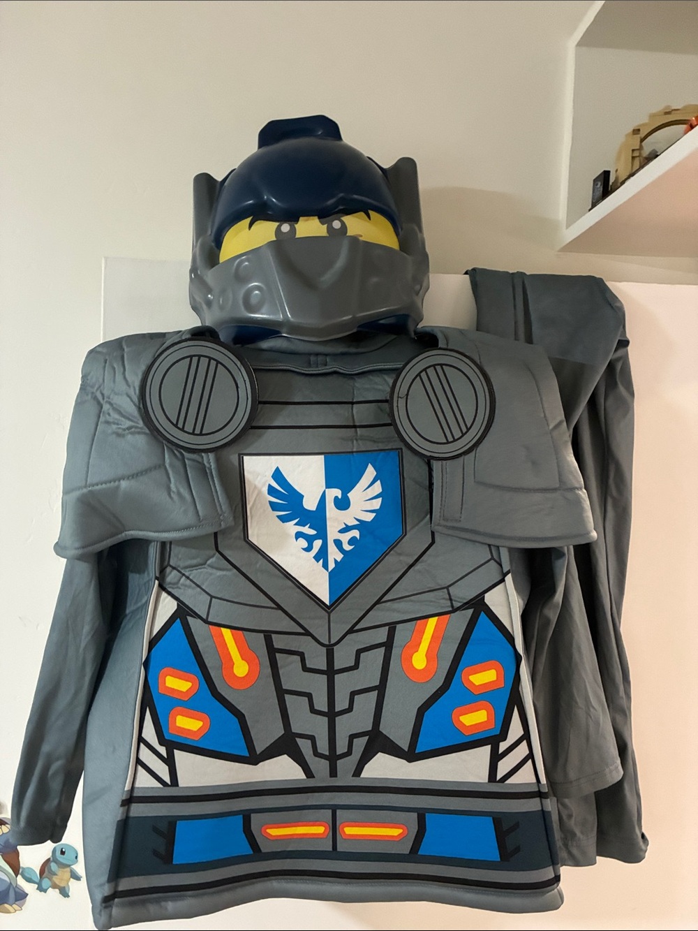 Kids Lego Nexo Knights Gray Knight Armor Costume with Helmet Fits size 8-12